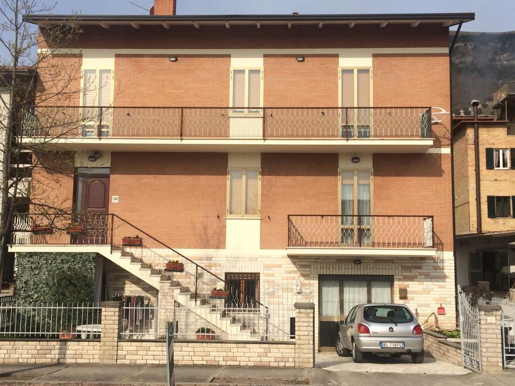Apartament La Signora Dei Fiori Gubbio Zewnętrze zdjęcie