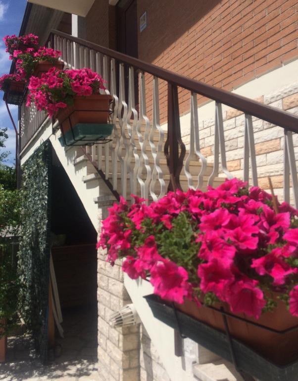 Apartament La Signora Dei Fiori Gubbio Zewnętrze zdjęcie