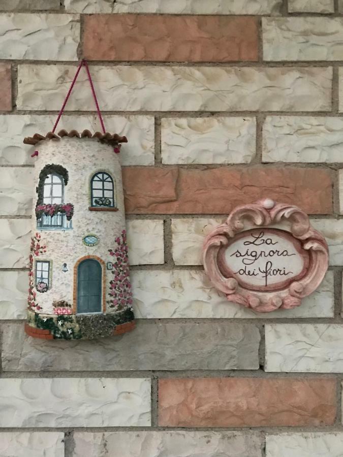 Apartament La Signora Dei Fiori Gubbio Zewnętrze zdjęcie